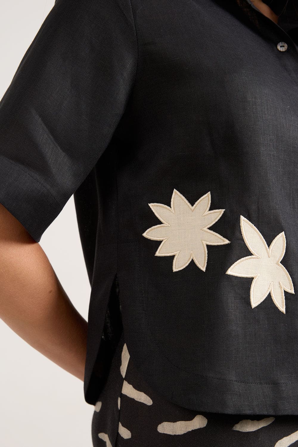 Camisa Rounded Preta