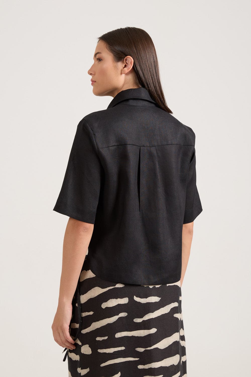 Camisa Rounded Preta