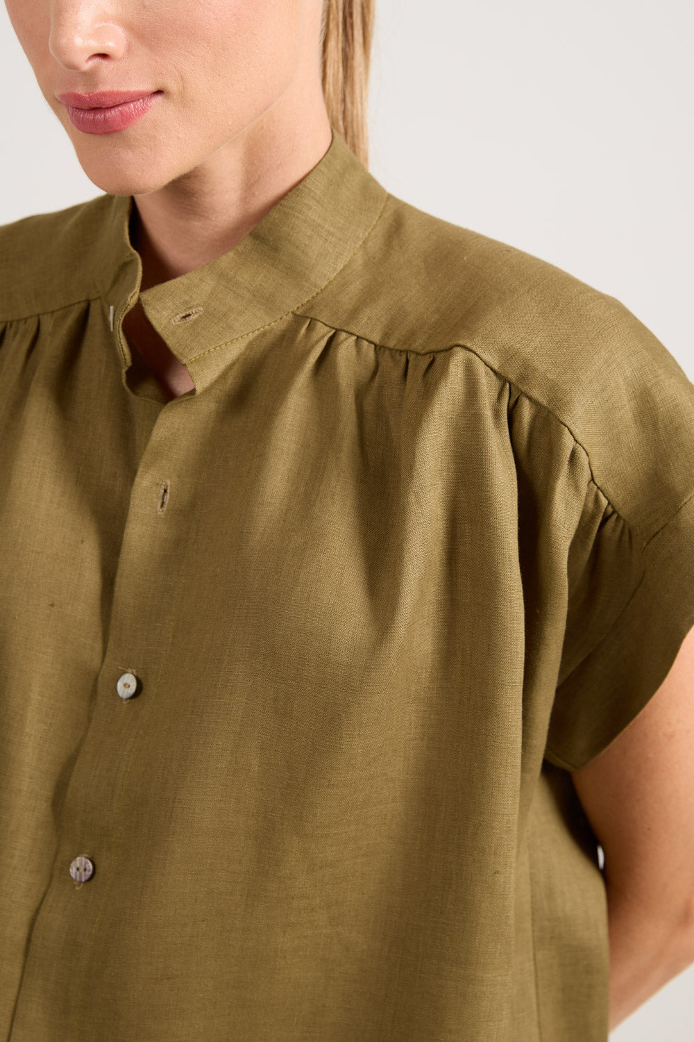 Camisa Franzida Verde Musgo