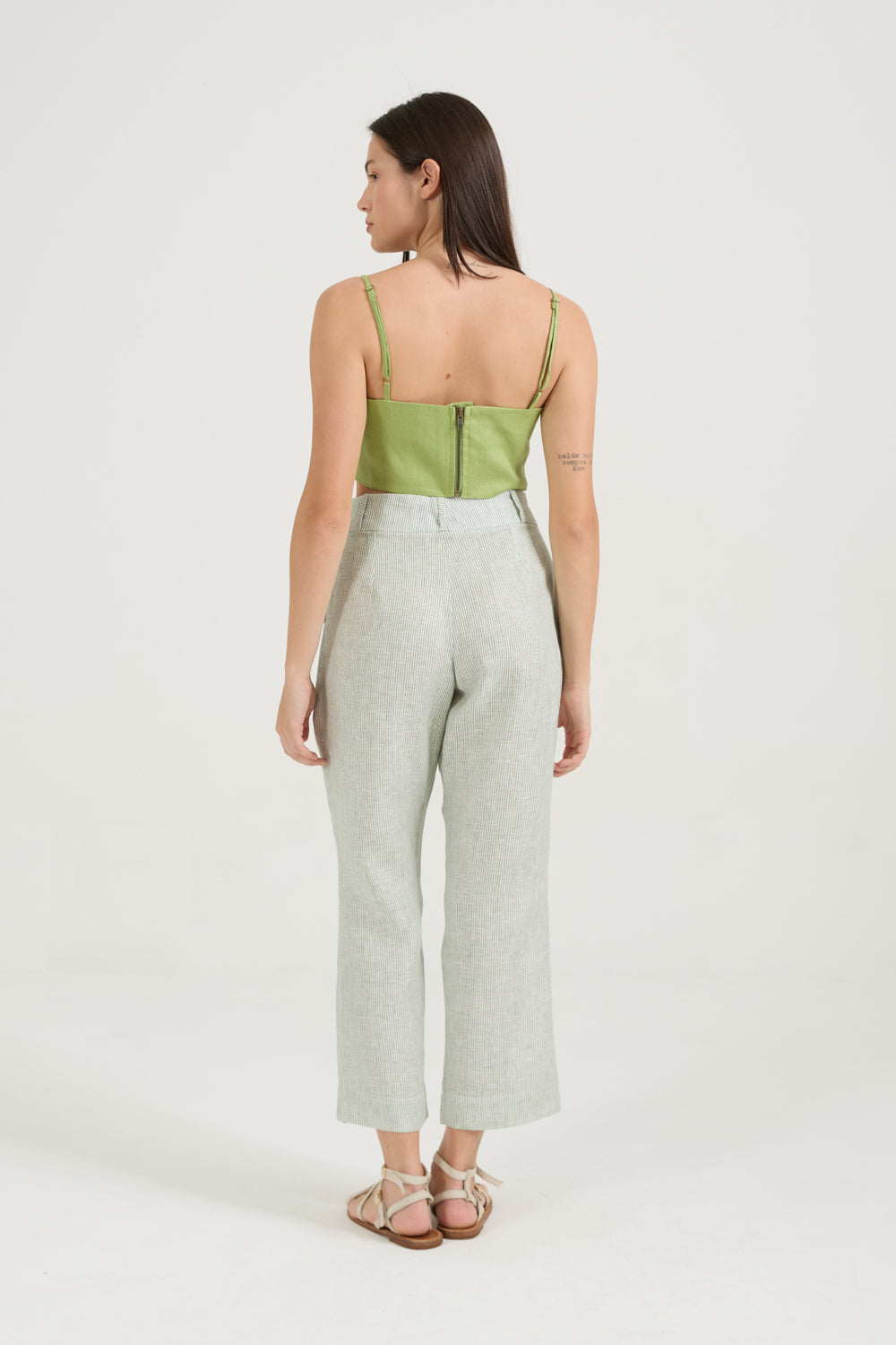 Calça Pregas Listras