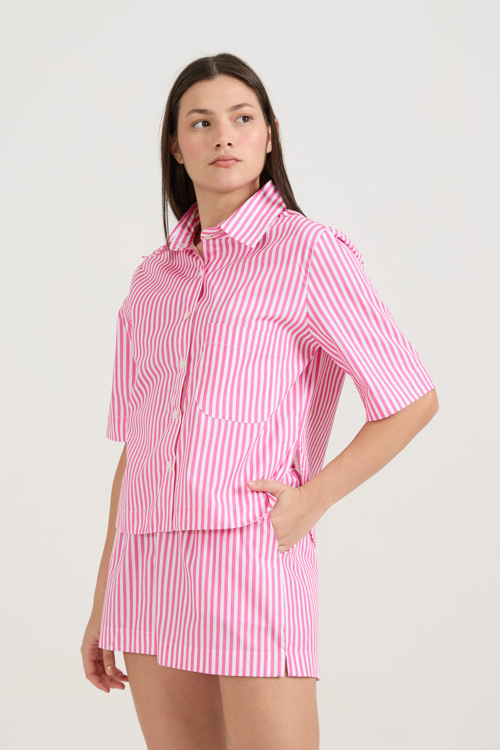 Short Neon
