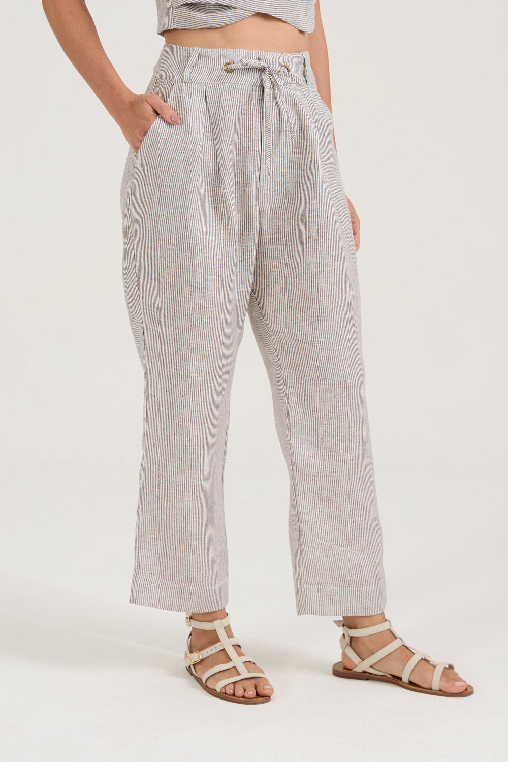 Calça Pregas Listras
