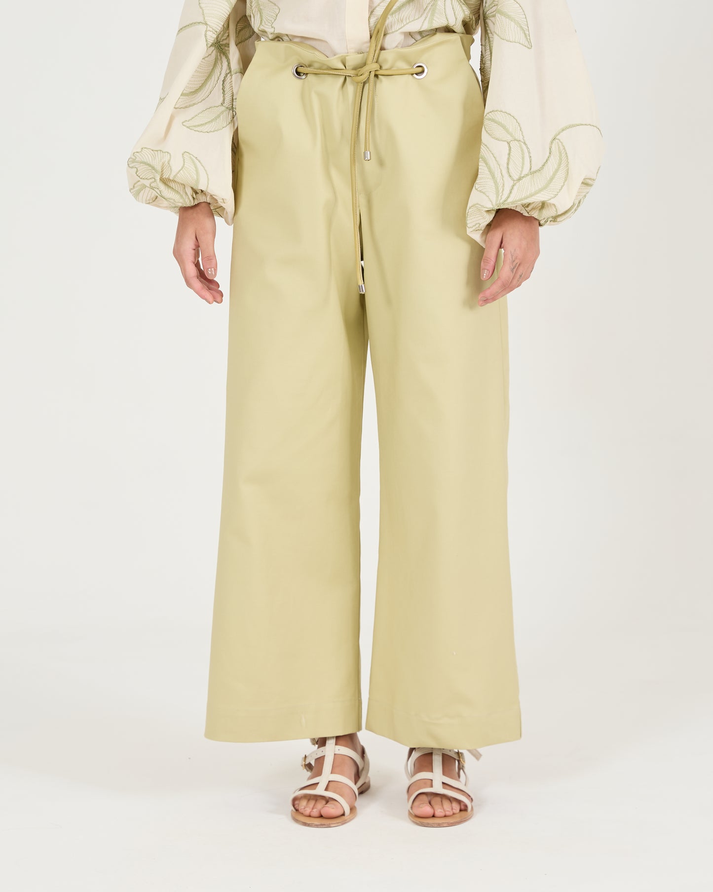 Calça Cordão de Couro