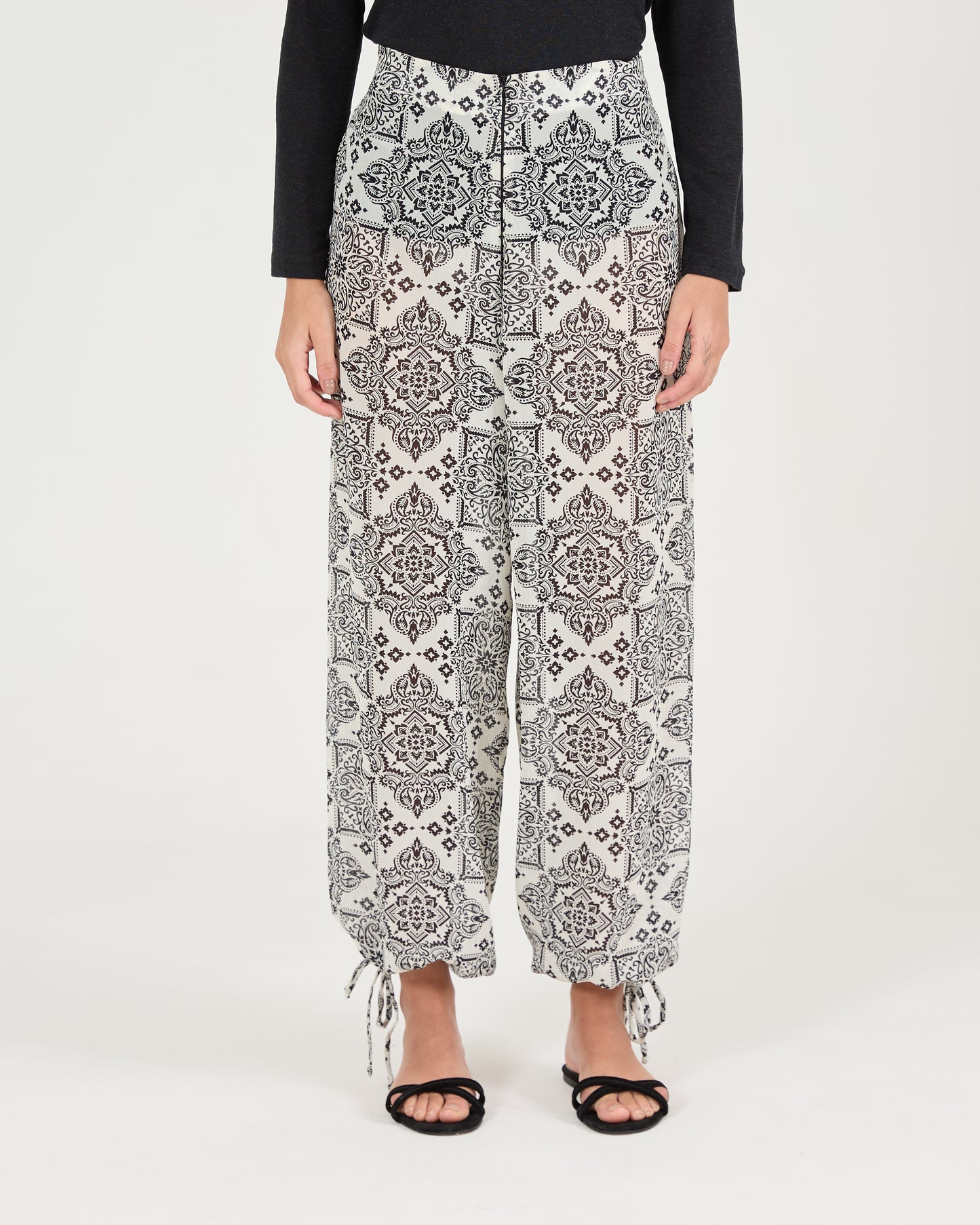 Calça Paisley